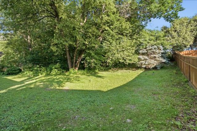 17015 24th Avenue N, Plymouth, MN 55447