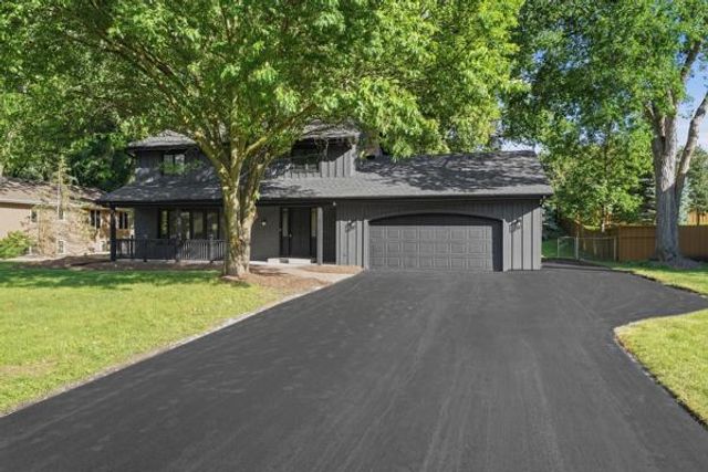 17015 24th Avenue N, Plymouth, MN 55447