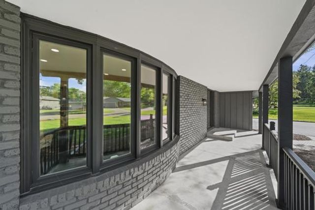 17015 24th Avenue N, Plymouth, MN 55447