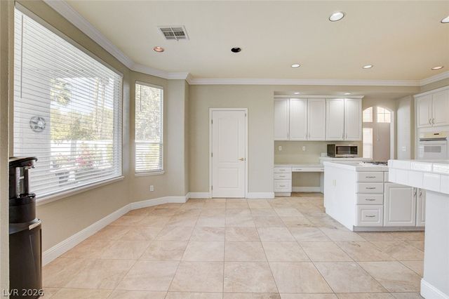 8816 Montagna Drive, Las Vegas, NV 89134