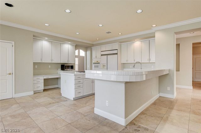 8816 Montagna Drive, Las Vegas, NV 89134
