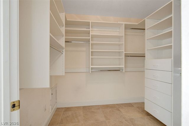 8816 Montagna Drive, Las Vegas, NV 89134