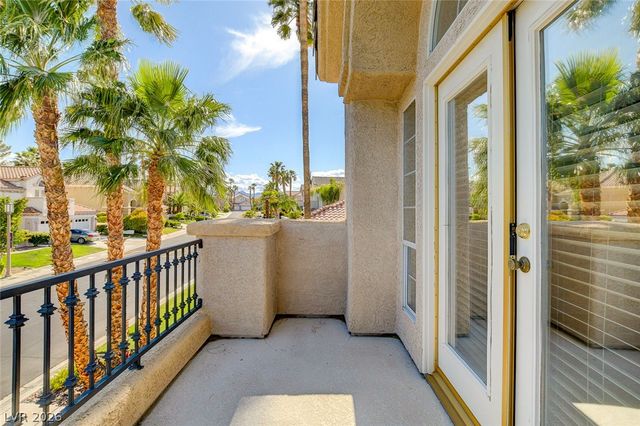 8816 Montagna Drive, Las Vegas, NV 89134