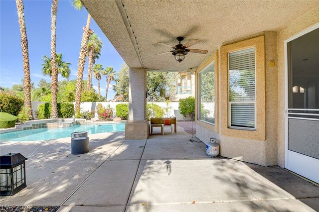 8816 Montagna Drive, Las Vegas, NV 89134