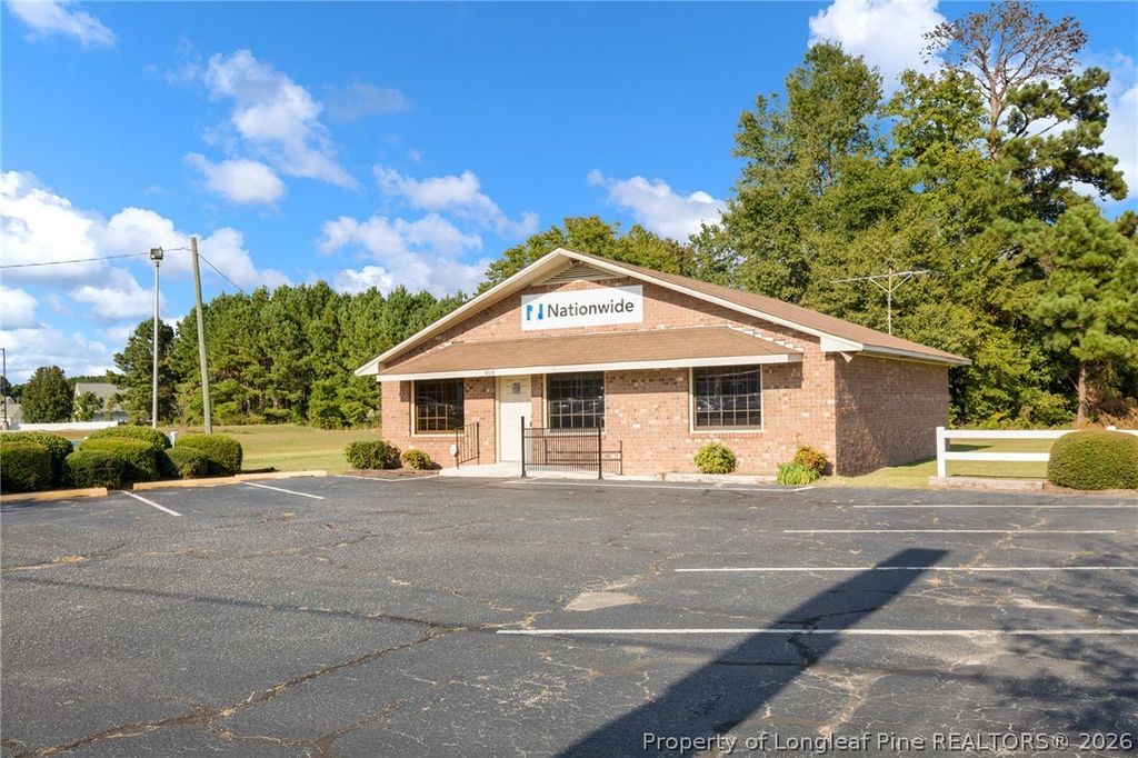 919 E Fourth Street E, Red Springs, NC 28377 — photo 4