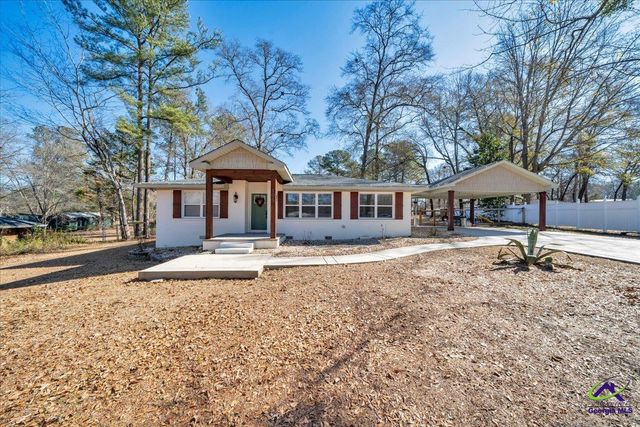 105 pine hill Circle, Byron, GA 31008
