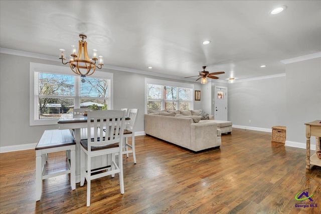 105 pine hill Circle, Byron, GA 31008