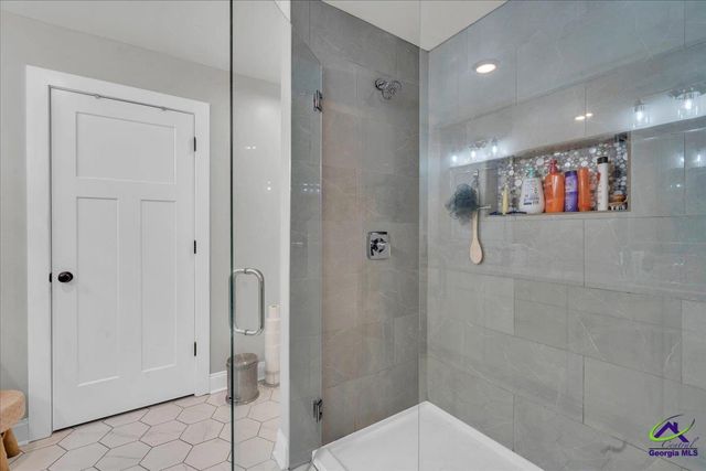 105 pine hill Circle, Byron, GA 31008