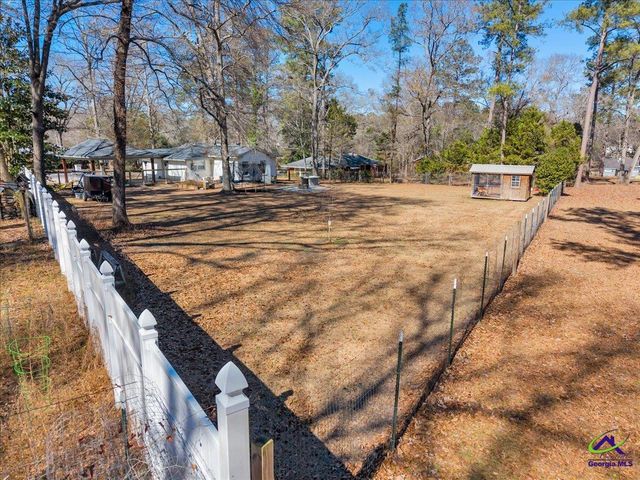 105 pine hill Circle, Byron, GA 31008