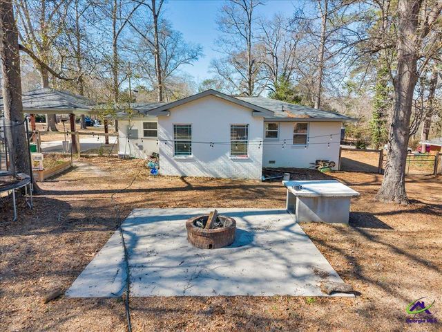 105 pine hill Circle, Byron, GA 31008