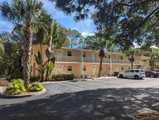 906 LA COSTA CIRCLE 5, Sarasota, FL 34237