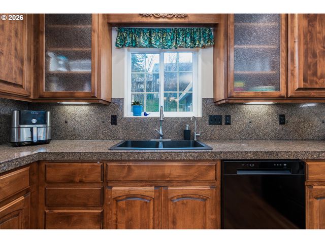 46995 BEACH CREST Dr, Neskowin, OR 97149