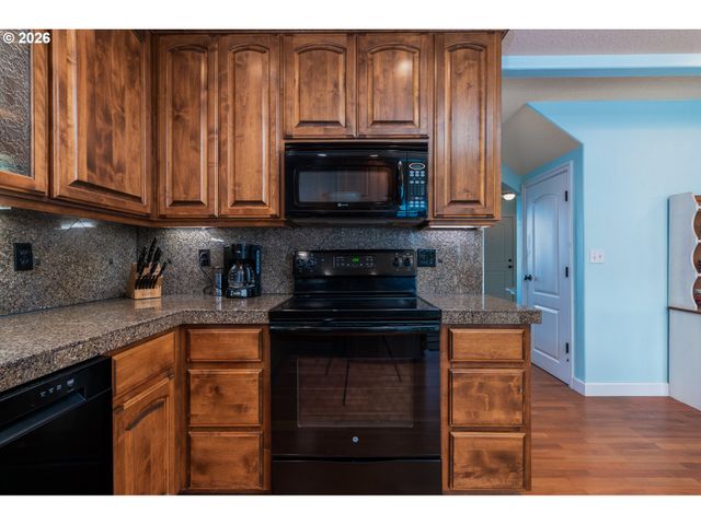 46995 BEACH CREST Dr, Neskowin, OR 97149