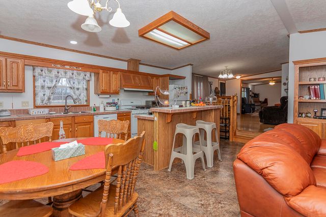 40021 CR 665, Paw Paw, MI 49079