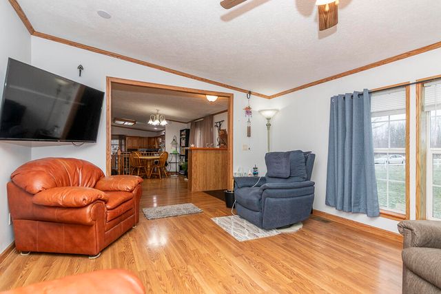 40021 CR 665, Paw Paw, MI 49079