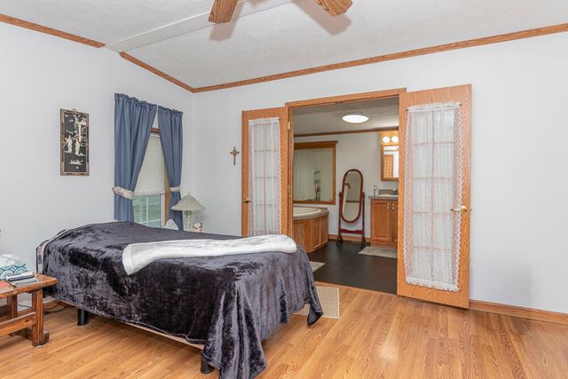 40021 CR 665, Paw Paw, MI 49079