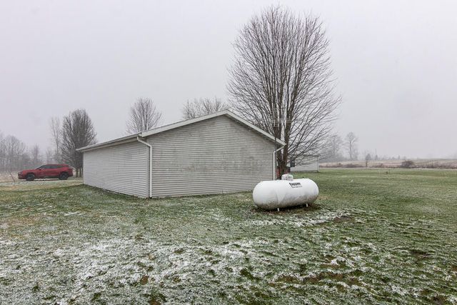 40021 CR 665, Paw Paw, MI 49079