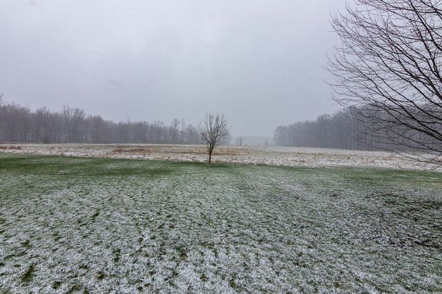 40021 CR 665, Paw Paw, MI 49079