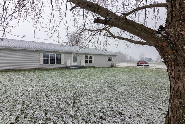 40021 CR 665, Paw Paw, MI 49079