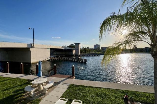55 NE Spanish Trail 2040, Boca Raton, FL 33432