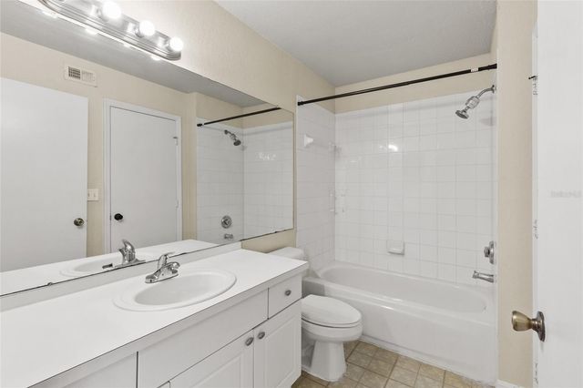 18106 PEREGRINES PERCH PLACE 5104, Lutz, FL 33558