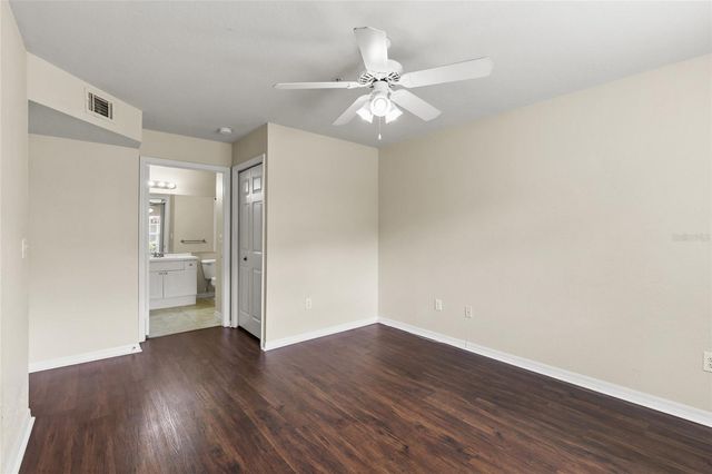 18106 PEREGRINES PERCH PLACE 5104, Lutz, FL 33558