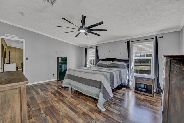 2557 N County Highway 183, Defuniak Springs, FL 32433