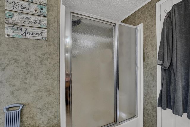 2557 N County Highway 183, Defuniak Springs, FL 32433