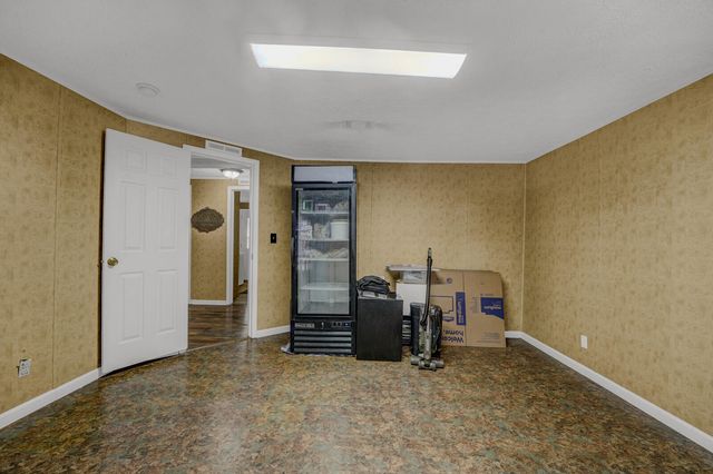 2557 N County Highway 183, Defuniak Springs, FL 32433