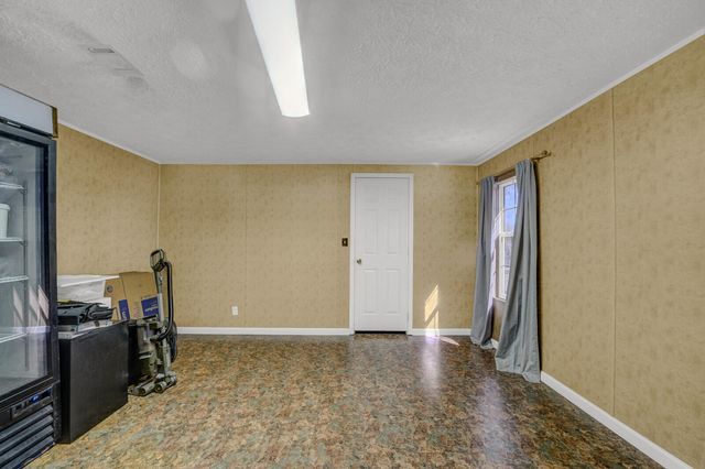 2557 N County Highway 183, Defuniak Springs, FL 32433