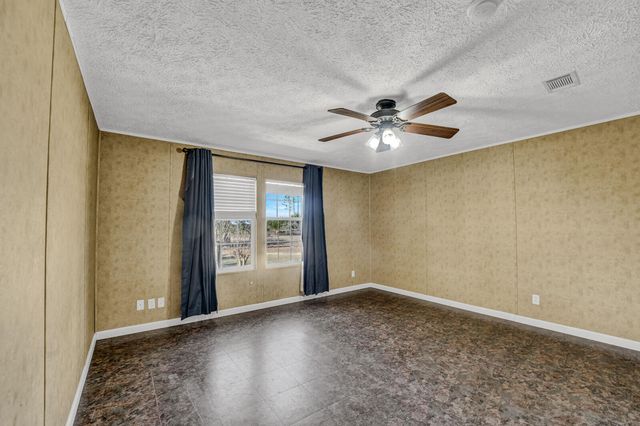 2557 N County Highway 183, Defuniak Springs, FL 32433