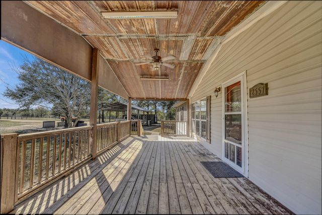 2557 N County Highway 183, Defuniak Springs, FL 32433