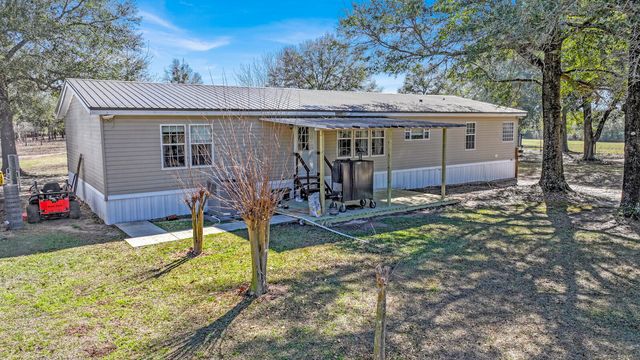 2557 N County Highway 183, Defuniak Springs, FL 32433