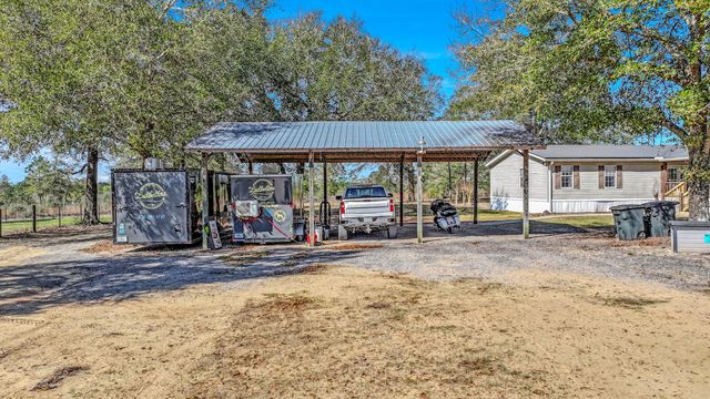2557 N County Highway 183, Defuniak Springs, FL 32433
