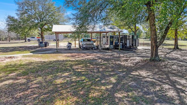 2557 N County Highway 183, Defuniak Springs, FL 32433