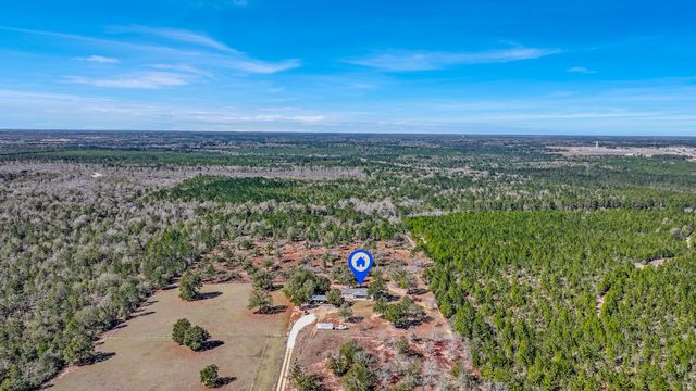 2557 N County Highway 183, Defuniak Springs, FL 32433