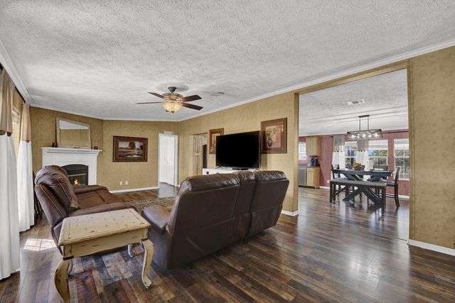 2557 N County Highway 183, Defuniak Springs, FL 32433