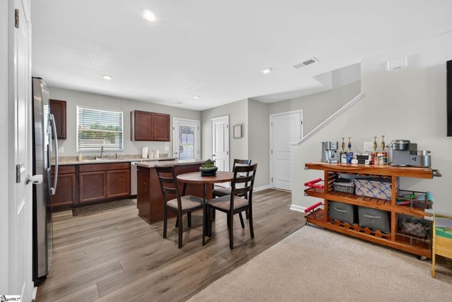 2034 Evanston Drive, Wellford, SC 29384
