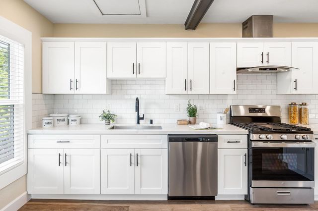 4500 48th St, Sacramento, CA 95820