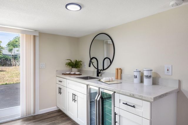 4500 48th St, Sacramento, CA 95820