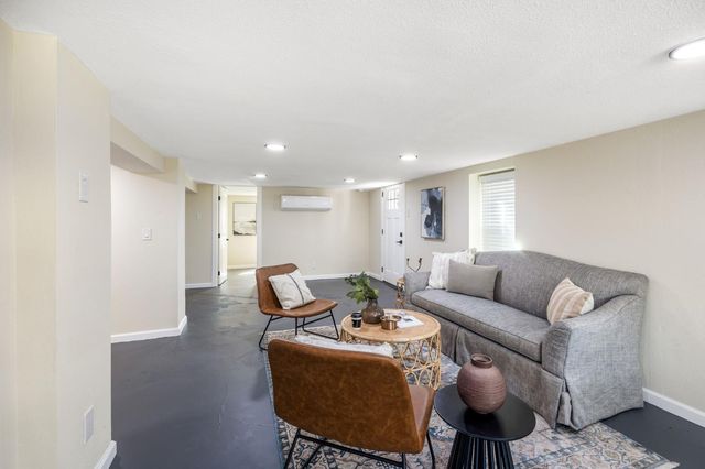 4500 48th St, Sacramento, CA 95820