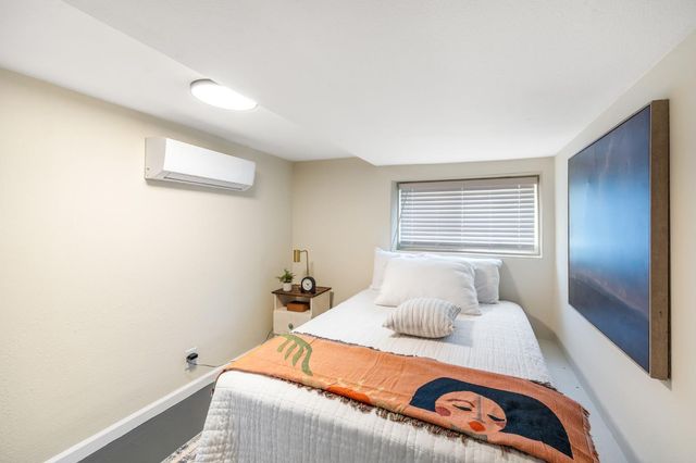 4500 48th St, Sacramento, CA 95820