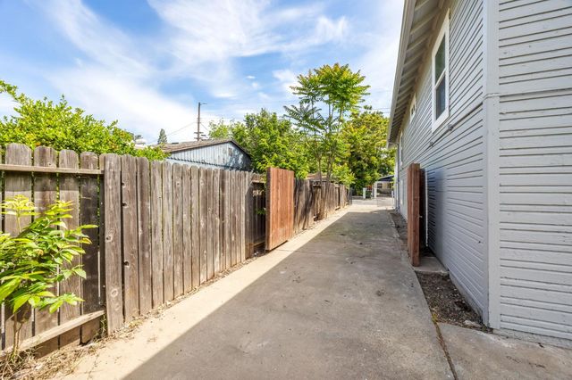 4500 48th St, Sacramento, CA 95820