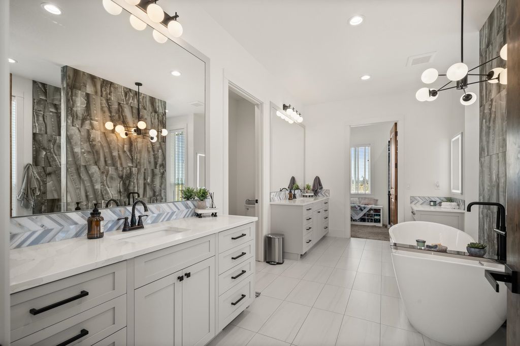 2302 W Gibbs Rd, Spokane, WA 99224 photo 22