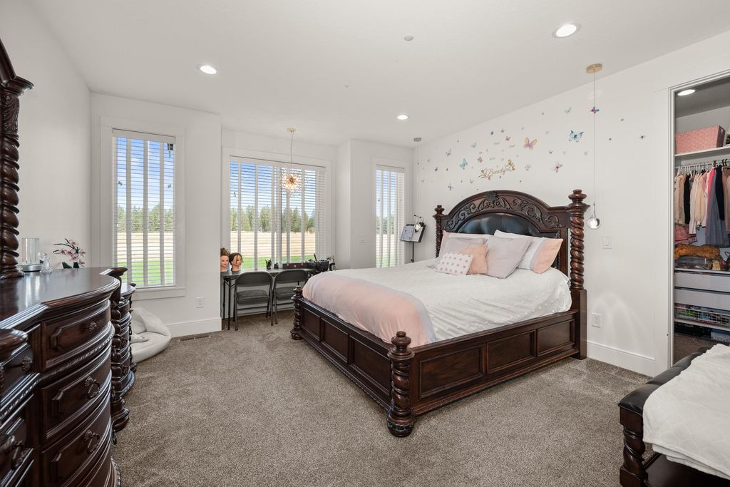 2302 W Gibbs Rd, Spokane, WA 99224 photo 28