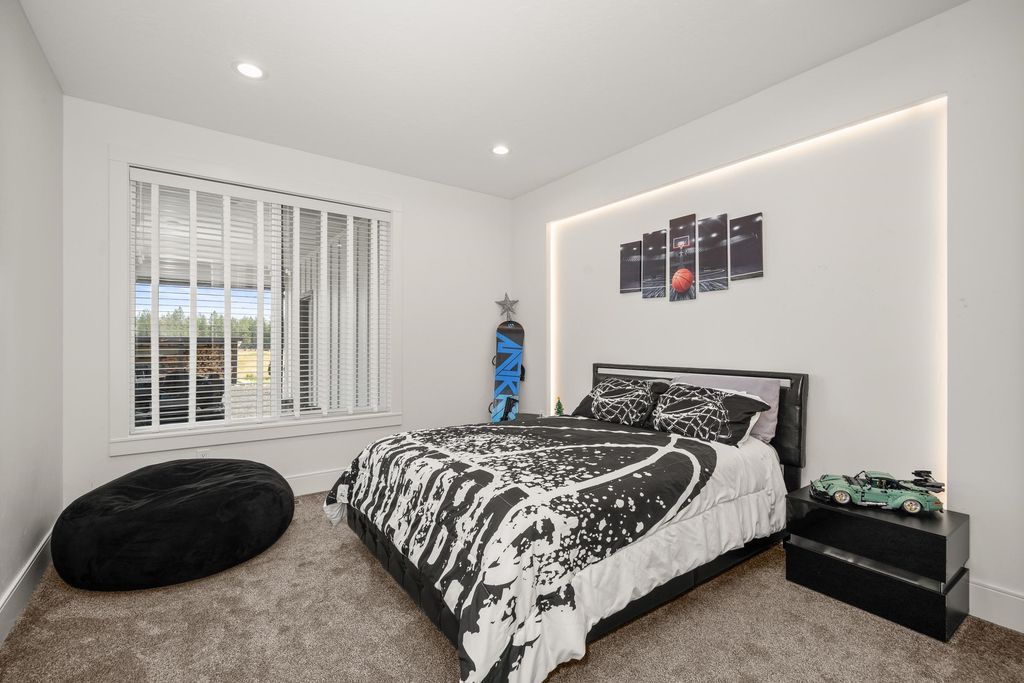 2302 W Gibbs Rd, Spokane, WA 99224 photo 31