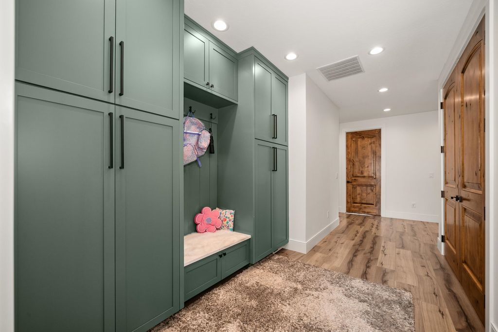 2302 W Gibbs Rd, Spokane, WA 99224 photo 37