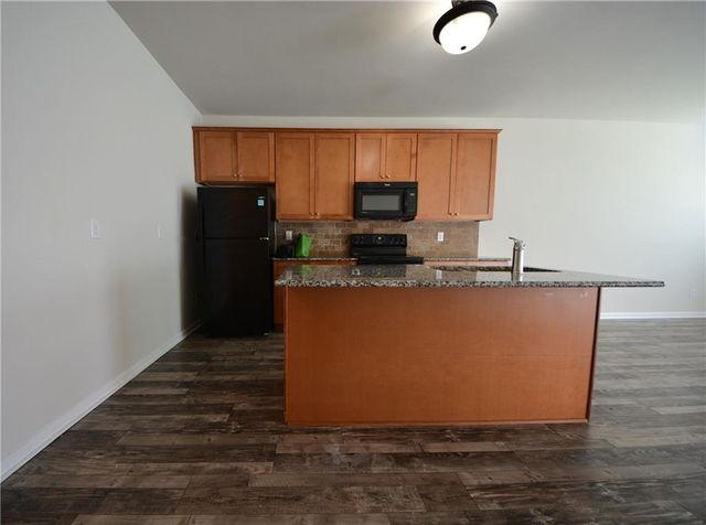 1955 Old Dogwood, Jonesboro, GA 30238