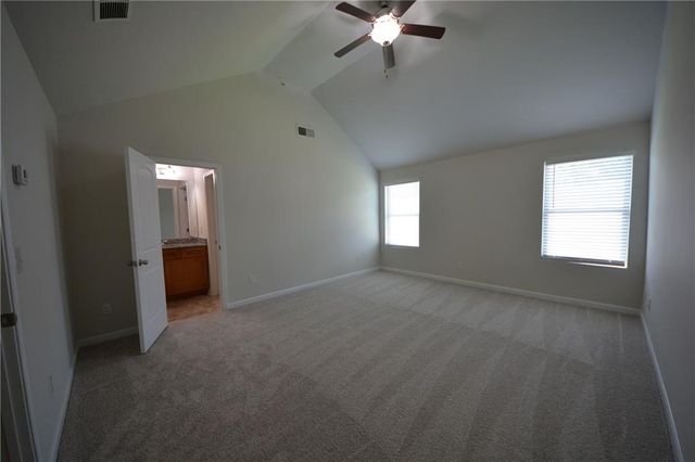 1955 Old Dogwood, Jonesboro, GA 30238