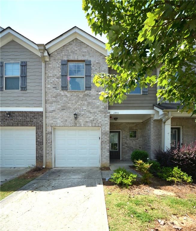 1955 Old Dogwood, Jonesboro, GA 30238